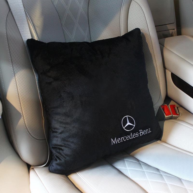 Car Pillow Quilt Dual-use